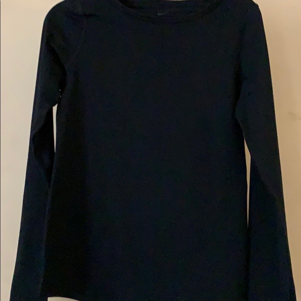 Plain black dry-fit Nike shirt